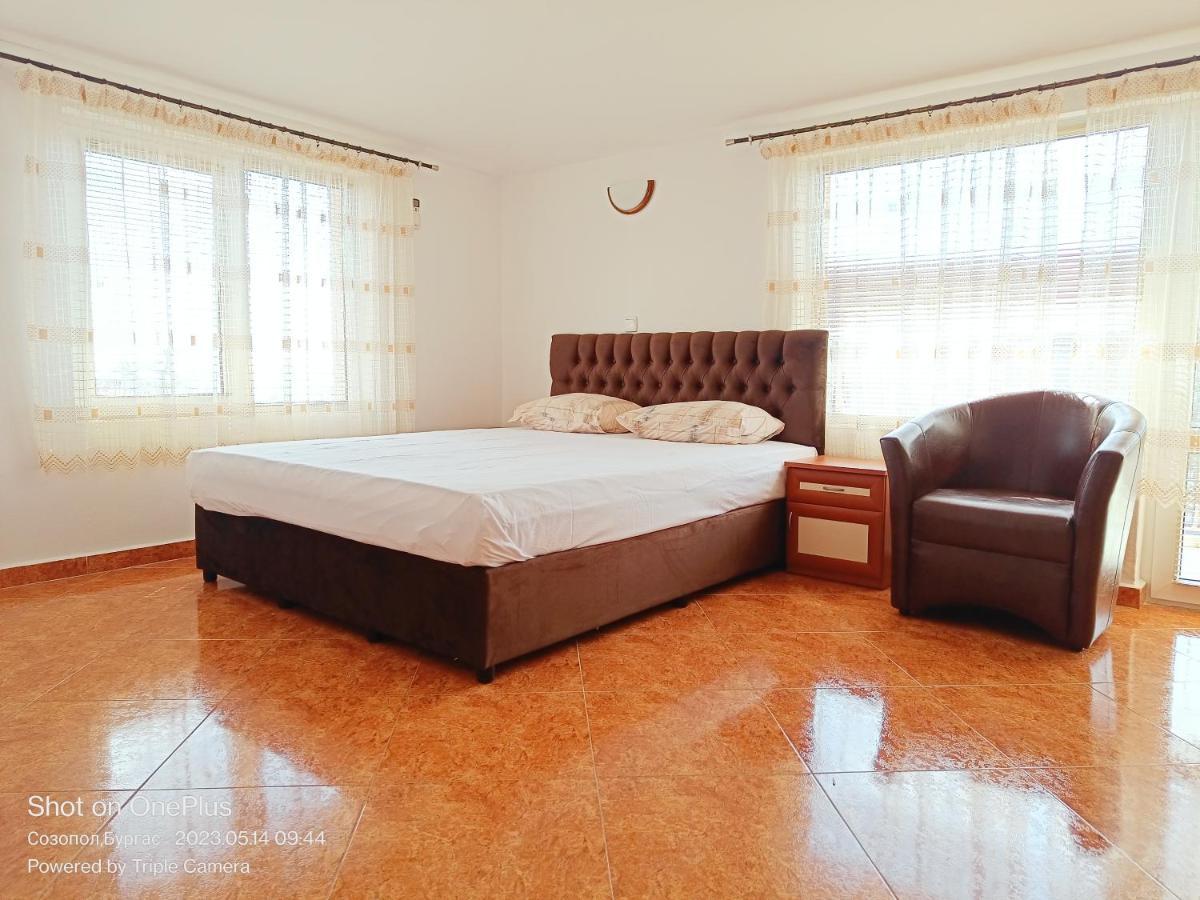 Hotel Moni 85 Family House Sozopol Exterior foto