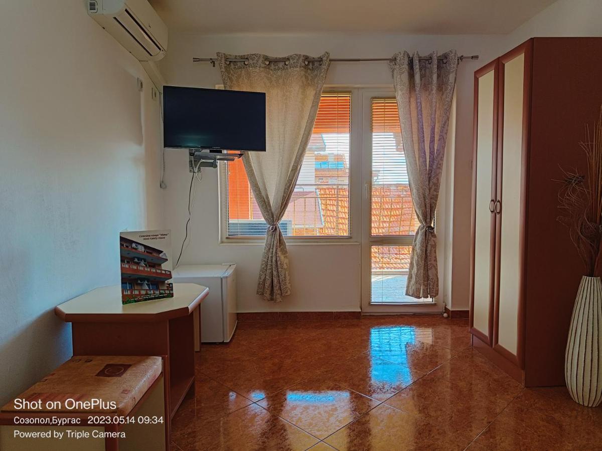Hotel Moni 85 Family House Sozopol Exterior foto